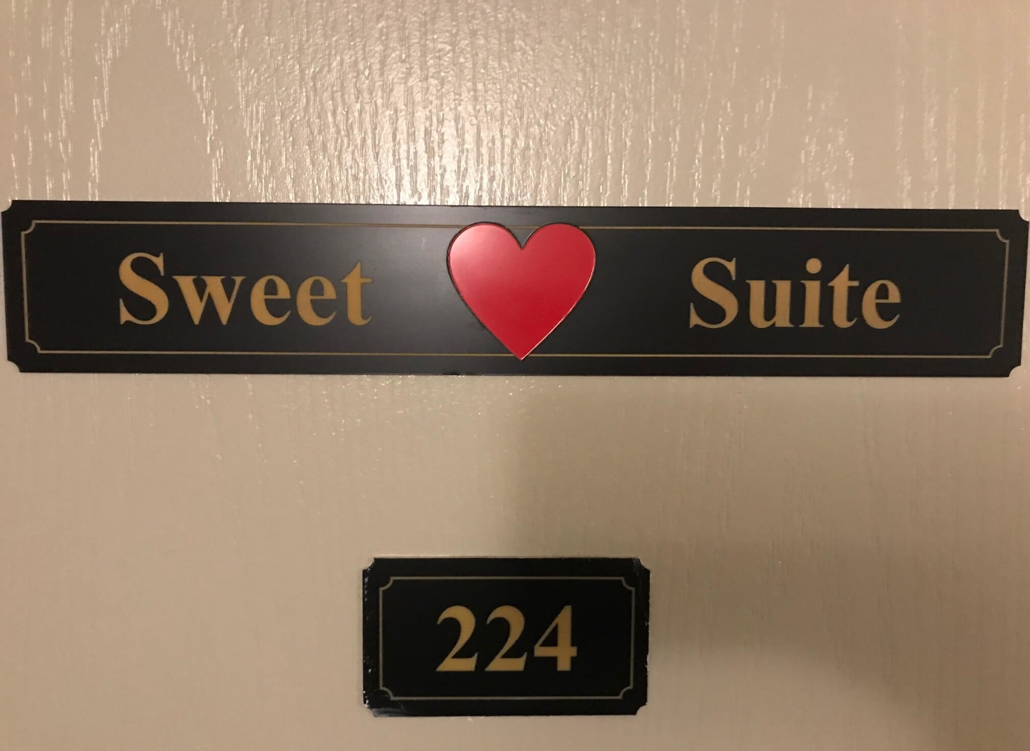 Sweet Heart Suite - Door Tag